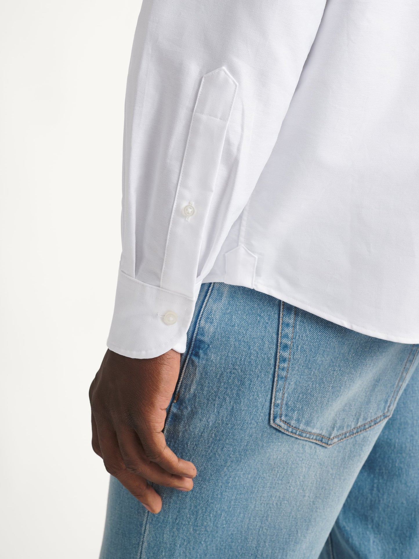 Men’s White Oxford Button-Down Shirt – Classic Long Sleeve Cotton Dress Shirt with Chest Pocket (S–6XL)